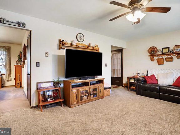 4th image of 10993 Morgan Dr