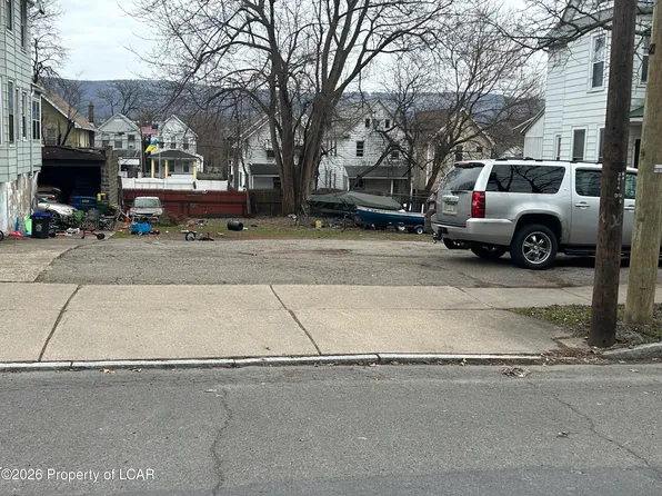 317-319 N Main St, Wilkes Barre, PA 18702