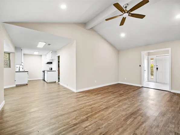 1500 Twin Post Ct, Arlington, TX 76014