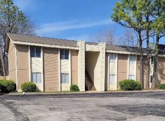 Melrose Apartments