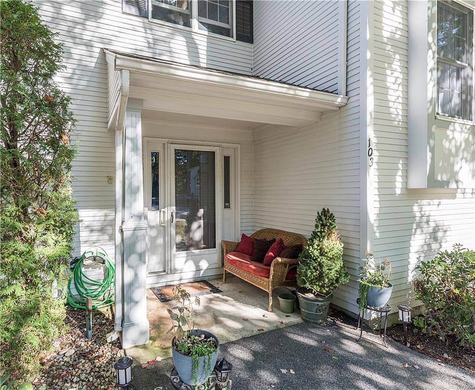 103 Trellis Dr, West Warwick, RI 02893 Zillow