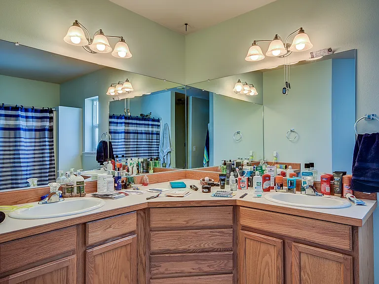 1182 NW Redwing Dr — Photo 13