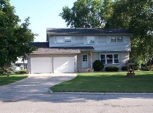 955 E 5th St, Shawano, WI 54166