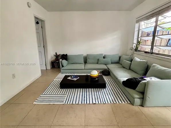 325 Fernwood Rd APT 5, Key Biscayne, FL 33149