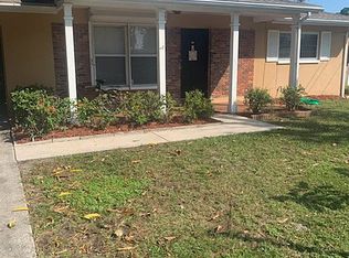 8953 92nd St, Seminole, FL 33777