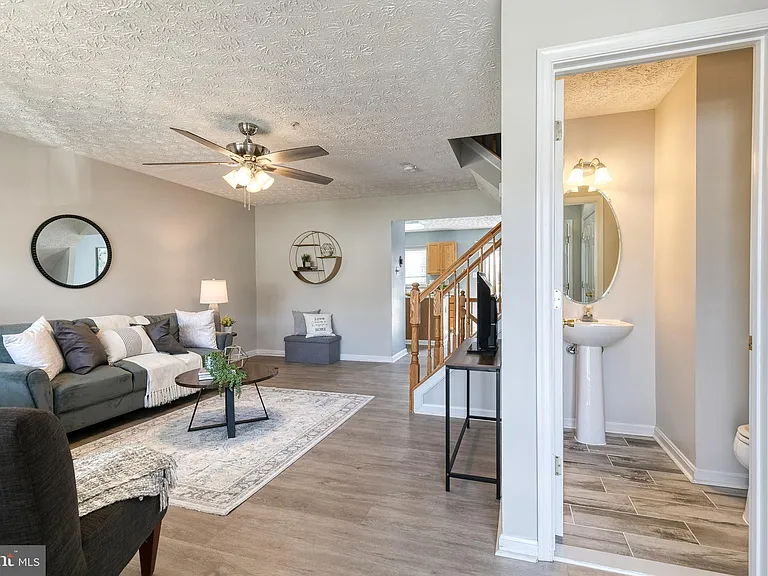 2107 Kyle Green Rd — Photo 3