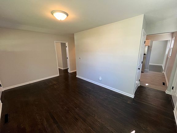 5th image of 3120 Howey Rd
