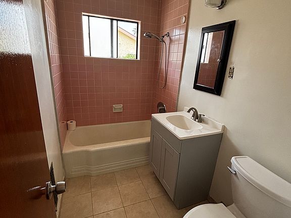 4th image of 741A W Glenoaks Blvd #A