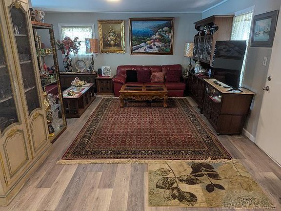 2nd image of 47546 Roland St