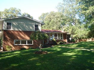 41 Hillcrest Rd, Martinsville, NJ 08836