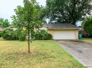 1425 Amherst Dr, Denton, TX 76201