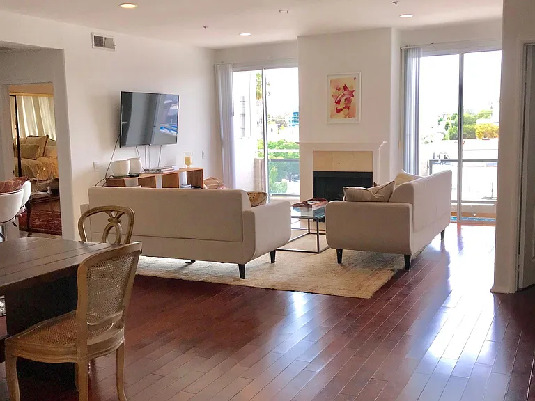 8349 Blackburn Ave #302 — Photo 115