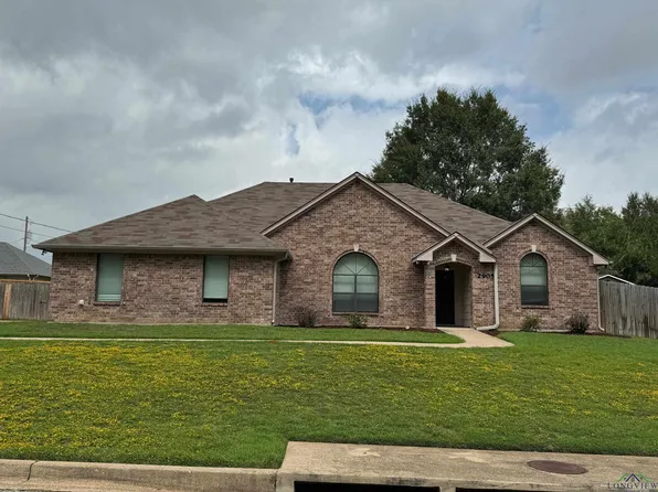 2905 Mona Dr, Longview, TX 75601