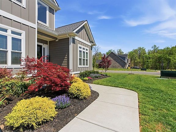 2nd image of 297 Bluebell Dr