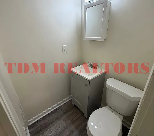419 Clinton St #421-1/2 — Photo 1