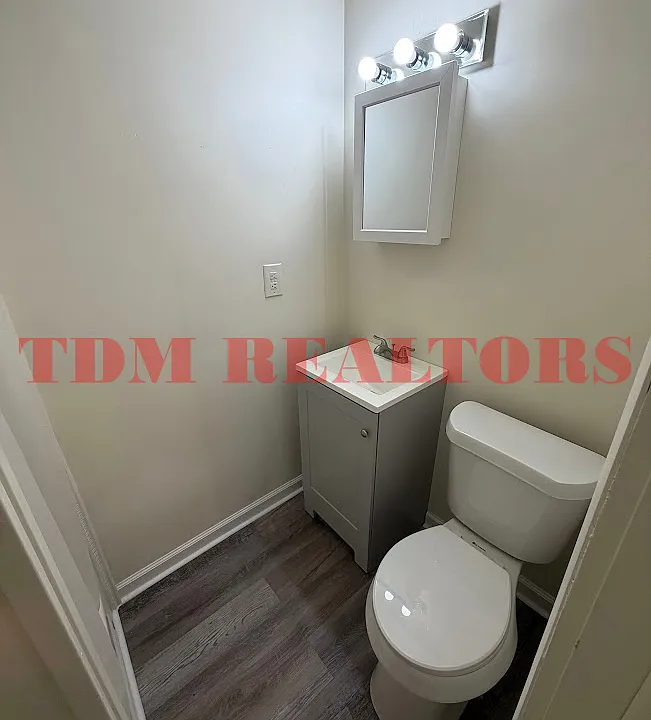 419 Clinton St #421-1/2