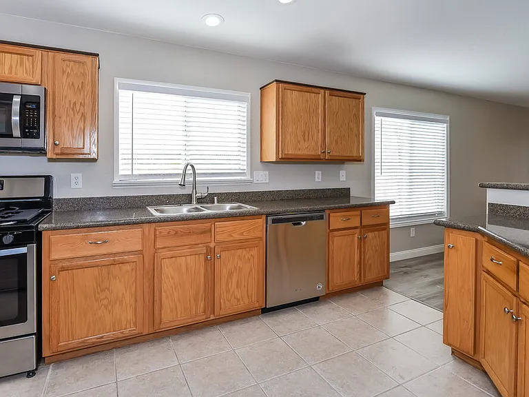 5205 Madison Stone St — Photo 8