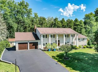 202 Southridge Dr, Rochester, NY 14626