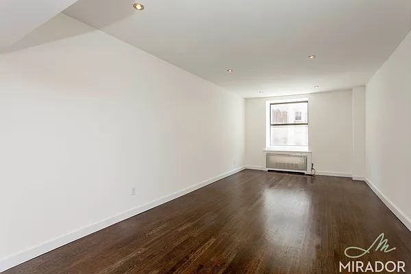 Rented by Mirador Real Estate | media 1