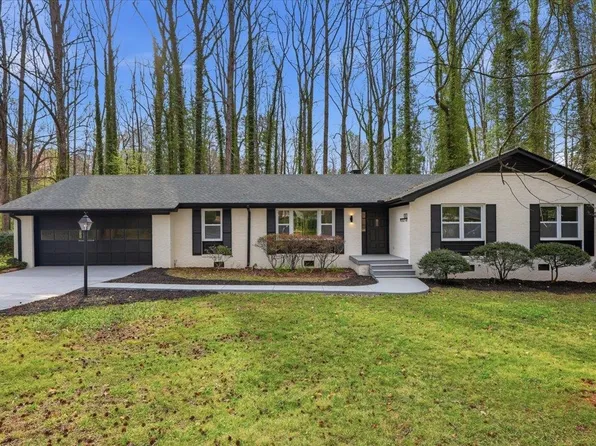 100 Holly Rd, Taylors, SC 29687