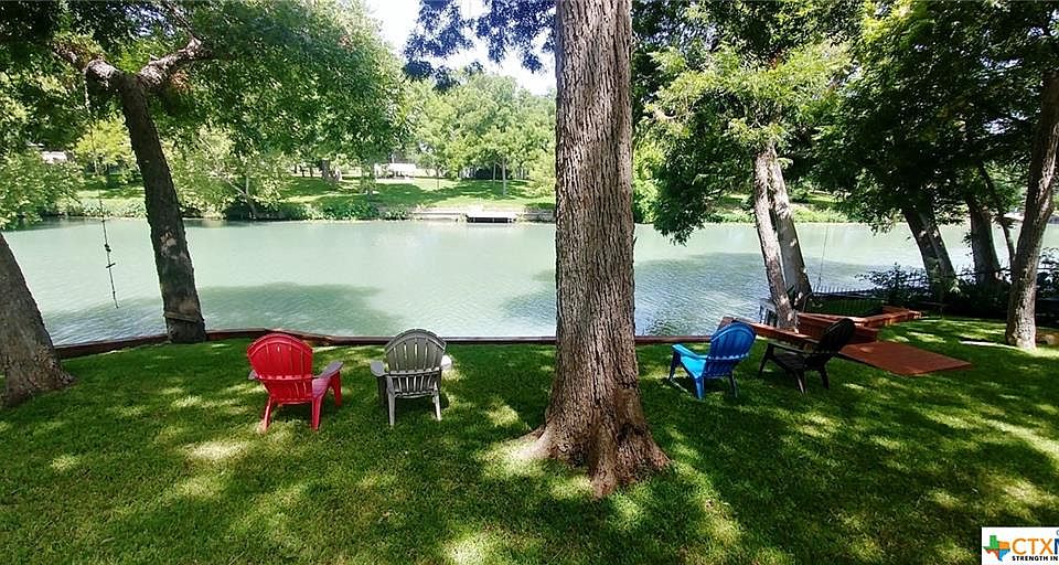 1st image of 718 Gloria Dr