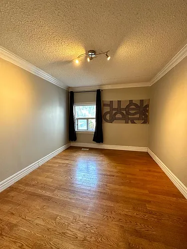574 Dovercourt Rd #MAIN Photo 1