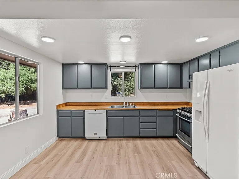 40220 Calle El Clavelito — Photo 19