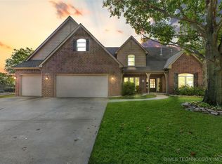 5722 E 109th St, Tulsa, OK 74137