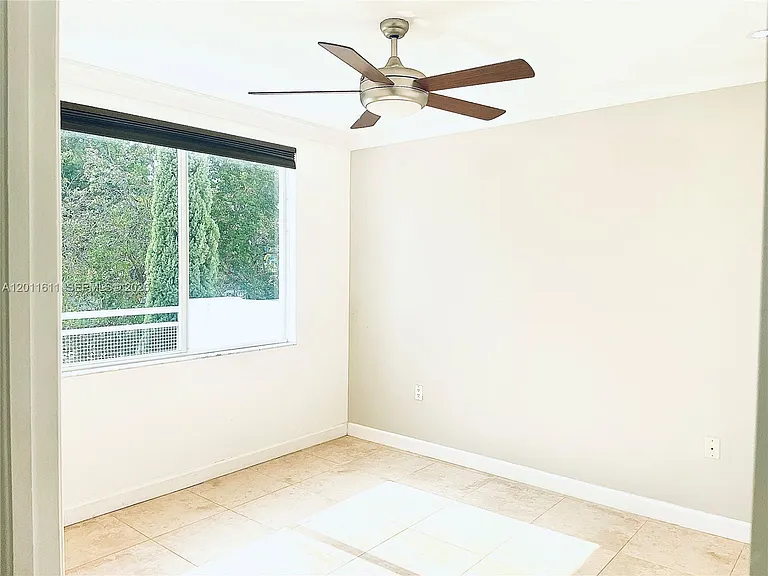 822 NE 19th Ave — Photo 21