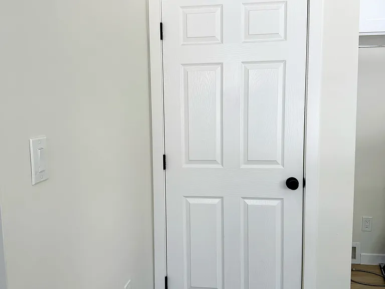 Washer/Dryer Closet
