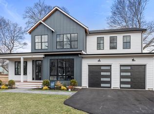 26 Trowbridge St, Newton, MA 02459