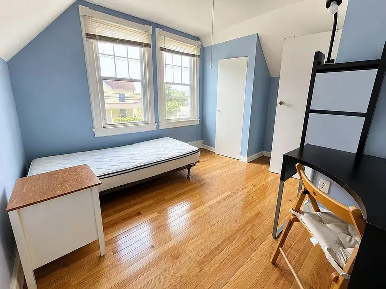 157 Durham Ave — Photo 11