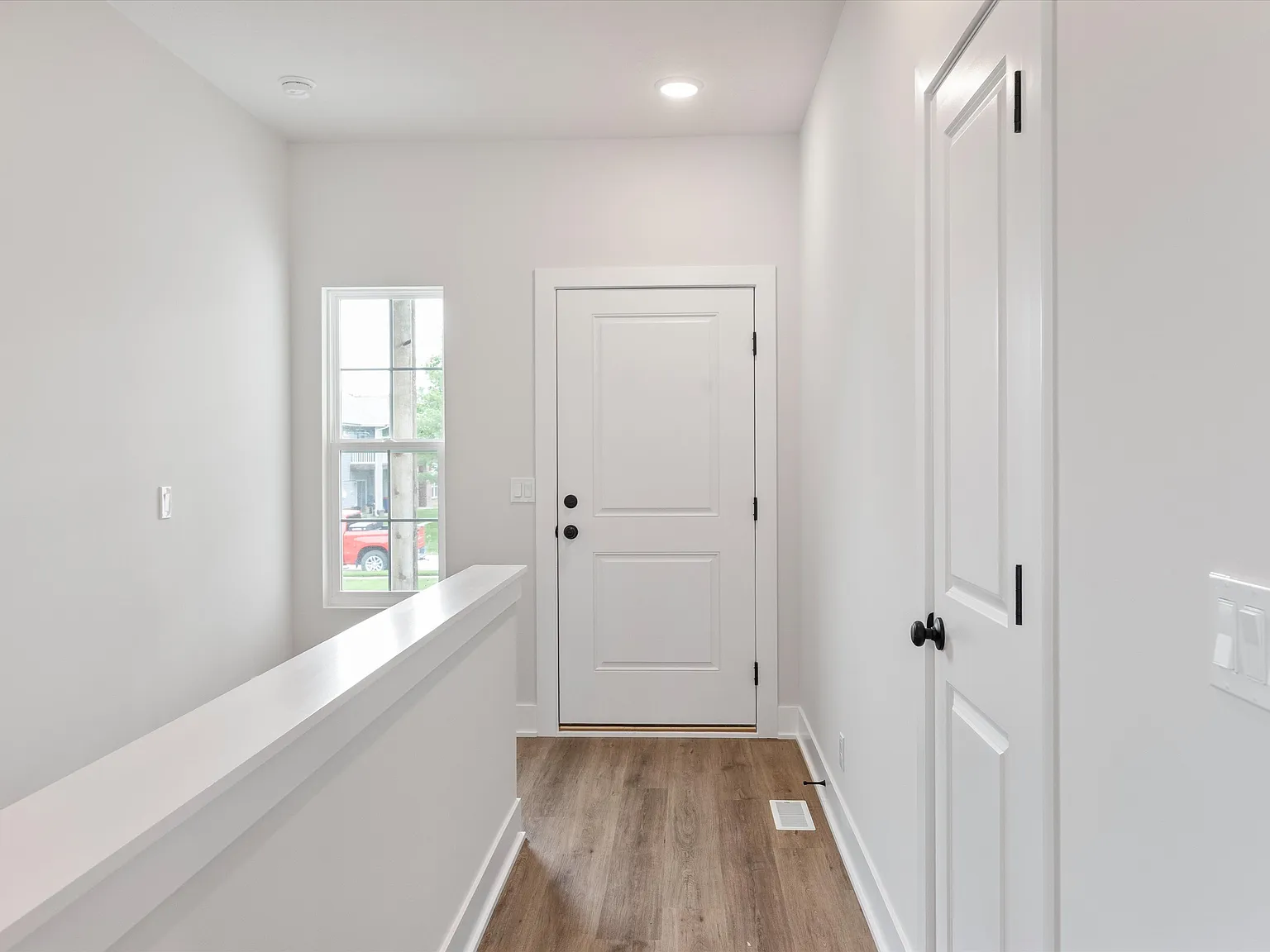 4 bed, 2200 sqft, $3,000 — Photo 4