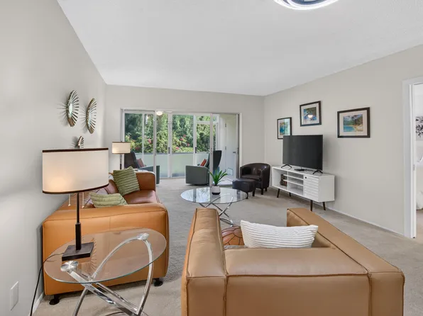 2320 SW 22nd Avenue #211, Delray Beach, FL 33445