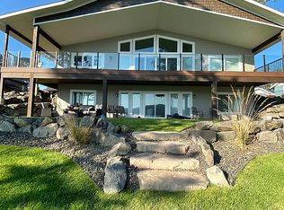 40273 N Shore Dr, Loon Lake, WA 99148