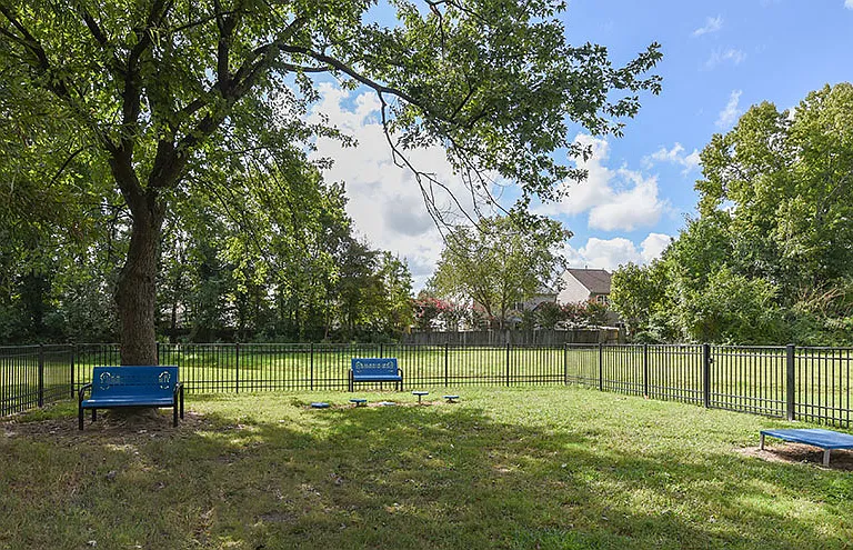 Sparrows Point Townhomes and Apartments — Photo 35
