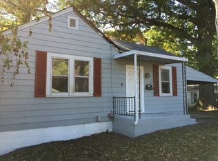 324 Chambers Rd, Saint Louis, MO 63137