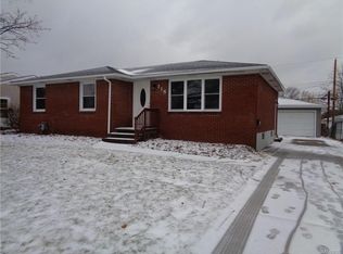 118 Westgate Blvd, West Seneca, NY 14224