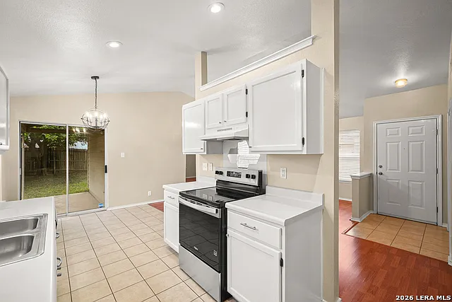 8954 Gill Brg — Photo 8