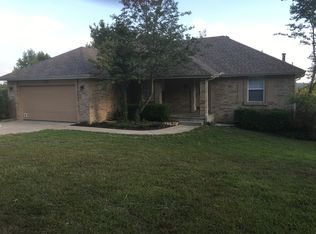 1496 W Shelvin Rock Rd, Nixa, MO 65714