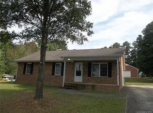 8126 Harriett Ave, Charlotte, NC 28216