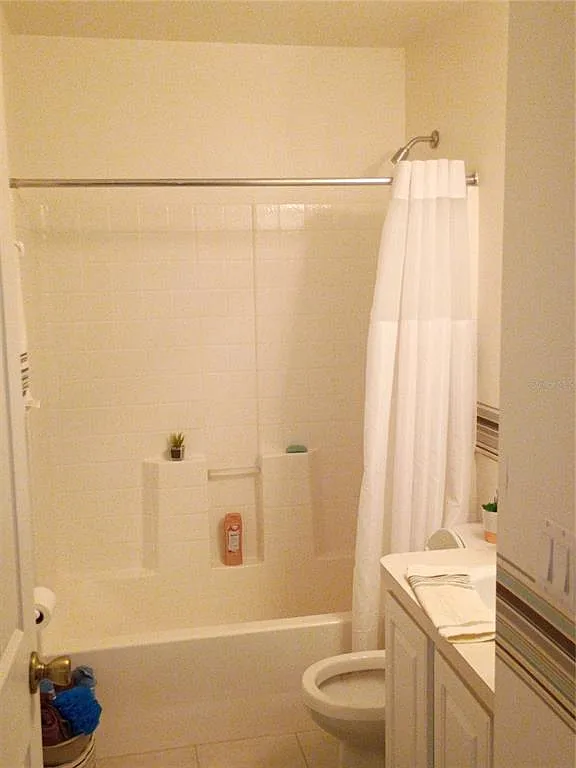 3 bed, 2.0 bath, 2020 sqft, $2,100 — Photo 3
