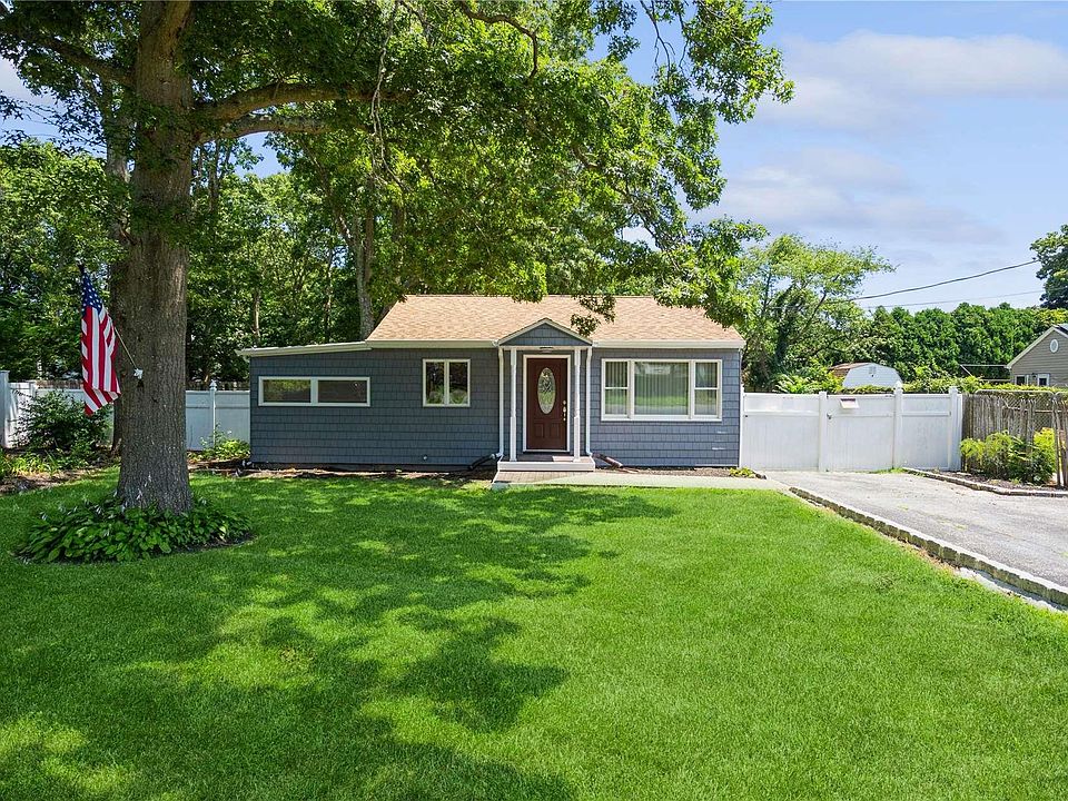 1st image of 334 Carnation Drive