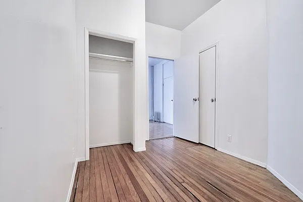 Rented by KYLM, LLC | media 11