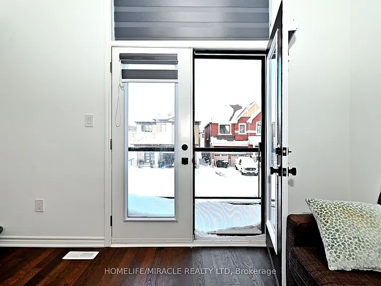 689 Mika St — Photo 30
