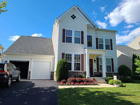 2nd image of 23392 Minerva Dr