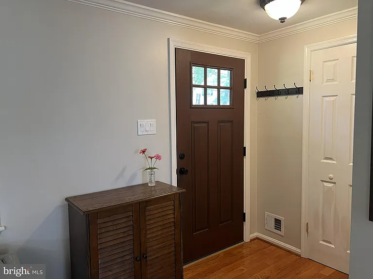 9015 Piney Grove Dr — Photo 2
