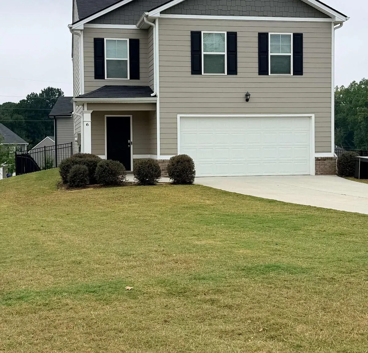 3 bed, 2.5 bath, 1991 sqft, $1,949 — Photo 1