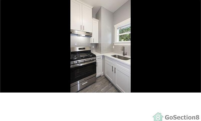 1st image of 70 N 10th St