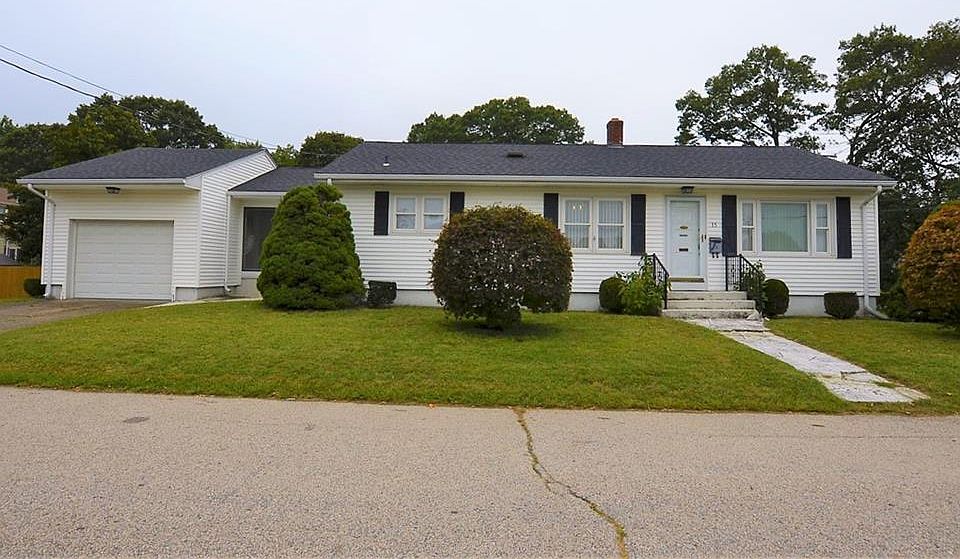 1st image of 15 Rosanna Ave E